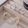 Pendientes Estilo Hepburn Elegantes Elegantes Estilo Lujo Ligero Incrustaciones de Concha Perla Doble Capa Línea Acero de Titanio Chapado en Oro Pendientes C