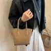 Bolsa para Mujer 2025 Bolso Tote Nuevo de Aspecto Caro Estilo Coreano Gran Capacidad Lujosa Accesible Estilo Extranjero Cuadrado Versátil Bolso Bandolera