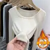 Camiseta de felpa cepillada con forro de felpa, manga larga, para mujer, otoño e invierno, corte ajustado, cálida, undershirt, hombro versátil, top liso para mujer