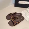 Sandalias de Mocasín con Estampado de Leopardo Retro y Lazo para Mujer, Verano 2026, Calzado para Exteriores, Pantuflas Versátiles Planas Antideslizantes de Punta Abierta para Mujer