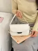 Bolso vintage de alta calidad para debajo del brazo para mujer, nuevo modelo 2026, bolso de hombro pequeño cuadrado de moda, bolso cruzado simple para el día a día