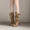 Botas de cowboy americanas CM de camurça plissada, novo estilo western, com sola grossa, botas retro 5 com aumento interno de altura, estilo verão