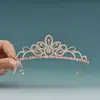 Diadema Corona Cruzada Tiara de Princesa Infantil Diadema de Cristal Accesorios para el Cabello de Cumpleaños Joyería para Niñas Diadema Brillante