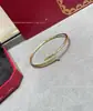V Ouro Versão AltaPulseira Clássica Elástica Fina para Unhas com Diamantes nas Pontas, Banhada Espessa em Ouro Rosa 18K, Pulseira de Luxo Leve