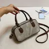 Bolso de Mano Retro de Moda Transfronterizo 2026 Nuevo Versátil Simple Almohada Bolsa Cuadrada Pequeña Bolso de Hombro Cruzado para Viajar