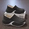 Pantuflas de algodón gruesas e impermeables de EVA para hombre, diseño de una sola pieza de invierno con forro de felpa, antideslizantes, amortiguadoras, adecuadas para uso tanto en interiores como en exteriores