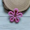 Accesorios decorativos de flor de ola hueca color crema, cadena para teléfono creativa y versátil, colgante para bolso, accesorio DIY
