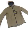 Chaqueta rígida para exteriores, estilo hombre, adecuada para primavera y otoño, impermeable y cortavientos, con un diseño estilo Bata