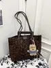 Bolso Cubo Portátil de Contraste de Color Retro Francés Transfronterizo Nuevo para Mujer Otoño e Invierno Versátil para el Trabajo y los Viajes Bolso Cruzado