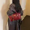 Bolsa de Axila Feminina de Couro com Cera de Óleo Vintage de Alta Qualidade 2026 Nova Bolsa de Ombro Único Outono/Inverno Bolsa Tote de Grande Capacidade para o Dia a Dia
