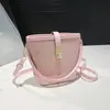 Bolso Sencillo Estilo Coreano para Mujer 2025 Nueva Moda Color Contrastante Bolso de Mano Tipo Cubo Bolso Cruzado Casual para el Trabajo y la Vida Diaria Celebridad de Internet