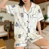 Pijama de Algodão Nuvem Tailandês para Mulheres, Estilo Coreano de Verão Desenho Animado Fofo Manga Curta Roupa de Casa, Conjunto de Duas Peças Venda por Atacado