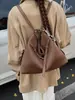 Mochila Retro da Moda para Mulheres, Novo Modelo Outono/Inverno 2026, Bolsa de Ombro/Transversal Versátil para o Dia a Dia, Bolsa Tote Multiuso
