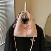 Bolsa Nova Estrela 2026 para Mulheres Decoração de Laço Rosa Doce Feminina Ombro Único Transversal Moda Estilo Versátil