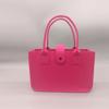 Linda bolsa de fieltro de muñeca de dibujos animados, bolsa de regalo portátil de celebridad de Internet, bolsa de compras de fieltro al por mayor