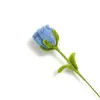 Ramo de flores de alambre trenzado terminado con tallos individuales de rosas y girasoles, arreglo de flores artificiales adecuado para decoración de regalo del Día del Maestro