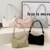 Bolso Cuadrado Pequeño de Moda Simple Bolso de Hombro Estilo Occidental de Moda Diseño de Nicho Bolso Cruzado para Salir Todos los Días Bolso para Mujer