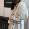Bolso de axila distintivo y moderno 2024 Hermoso y de estilo western Bolso de mano distintivo Bolso tipo almohada simple y moderno para mujer para ir al trabajo