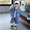 Conjunto de Camisa Jeans para Meninos, Roupa Estilosa de Verão para Crianças, Nova Tendência 2026 Roupas de Manga Curta para Meninos Pequenos