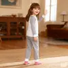 Ropa infantil Kids Tales ropa infantil para el hogar Ropa Primavera y Otoño manga raglán conjunto de ropa interior para niños grandes pijamas infantiles de manga larga