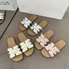 Sandalias planas tipo chancla estilo vacacional combinadas con una falda, sandalias de playa, sandalias de perlas francesas para mujer, calzado de verano para exteriores, nuevo modelo 2026