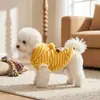 Ropa para mascotas transfronteriza para otoño e invierno, abrigo de forro polar para perro con rayas de dibujos animados, ropa para perro con capucha y correa, ropa cálida para gato
