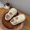 Sapatos de couro para meninas 2026 primavera e outono novos estilo coreano versátil laço sapatos de princesa sola macia mocassins casuais