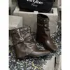 Fivela de cinto estilo americano para garotas ousadas, botas curtas para mulheres, novo design de nicho outono 2026, botas western