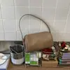 Bolso Pequeño de Piel Suave de Gama Alta para Mujer 2026 Nuevo Casual Patrón de Lichi Bolso Almohada Primavera Versátil Bolso de Hombro Cruzado