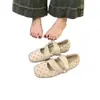 Sapatos femininos estilo retrô francês, de bolinhas cinza suaves, bico quadrado, de salto baixo, com tiras, adequados para combinar com saias, sapatos Mary Jane de balé