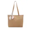 Bolsa de Tote Transfronteriza Retro de Gran Capacidad Bolsa de Tote de Tendencia Nueva Estilo Europeo y Americano Bolso de Hombro para Mujer Bolso de Viaje de Alta Gama