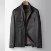 Jaqueta Masculina 2026 Primavera e Outono Gola Alta Versão com Zíper Estilo Old Money Business Top para Jovens e Meia-Idade Casual Casaco de Camurça