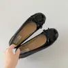 Zapatos planos rojos retro franceses de boca poco profunda de venta caliente para mujer, verano 2026, nuevo estilo para combinar con faldas, suela suave, zapatos Mary Jane