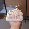 2026 Nuevo Estilo Zapatos de Lona para Bebé Niña Pequeña Zapatos de Caminar Primavera Verano Lindos Dibujos Animados Estilo Coreano Niños Versátiles Zapatos de Concha