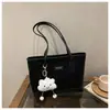 Bolso de Hombro o Axila de Gran Capacidad Casual Suede Estampado de Leopardo Mate Colgante 2026 Textura Simple Nueva Moda