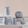 Jarrón Creativo Pequeño Fresco Celadón Decoración para el Hogar Sala de Estar Adornos Florales Hierba de Monedas de Cobre Contenedor de Escritorio para Plantas Verdes Hidropónicas