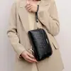 Bolsa Feminina Pequena 2026 Nova Carteira Clutch Formato Concha para Moedas e Celular, Bolsa Transversal de Alta Qualidade para Mães de Meia-Idade, Atacado