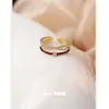 Anillo de Diamante Entrelazado Rojo Estilo Palacio para Mujer, Lujo Accesible, Retro, Simple, Versátil, Anillo de Gama Alta con Goteo de Aceite de Nicho
