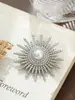 Broche de Girassol e Pérola Estilo Coreano de Nicho para Mulheres Cheio de Diamantes para Blazer Suéter Cardigã Acessórios de Roupa de Alta Qualidade Presente