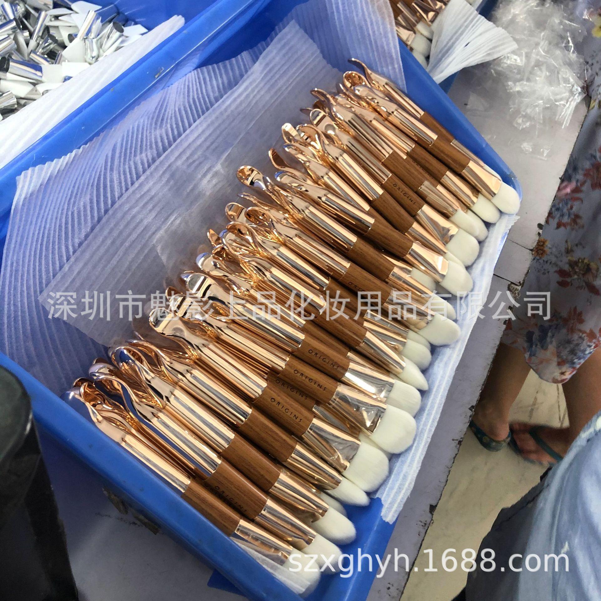 悦木之源双头带勺软毛面膜刷11.jpg