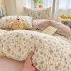2026 Novo Conjunto de Roupa de Cama para Dormitório com Três Peças Roupa de Cama de Verão para Dormitório Estudantil Capa de Edredom Lençol de Cama Lençol com Elástico para Cama de Solteiro