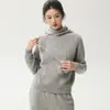 Suéter de Caxemira com Capuz e Bola Perfumada Decorativa Feminino Raglan Cordão Outerwear Pulôver com Capuz Trançado