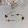 Marca de Luxo High-End Pulseira de Trevo de Quatro Folhas Redondo em Forma de Diamante, Flor de Quatro Pétalas, Flor de Cinco Pétalas para Mulheres, Madrepérola Branca, Madrepérola Rosa, Modelo Popular, Vendas Diretas por Transmissão ao Vivo