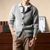 Cardigan de Tricô com Zíper Estilo Old Money Masculino 2026 Suéter Masculino com Gola Outono e Inverno para Homens de Meia-Idade e Jovens