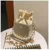Bolso de Mano con Cadena de Perlas de Paja Bolso de Mujer bolsos2022 Nuevo Bolso Cubo de Playa Bolso Cruzado al Hombro Bolso Cuadrado Pequeño