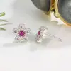 Pendientes de Corazón Rojo con Flores Completamente Diamantados de Nuevo Estilo, Diseño de Nicho de Alta Gama, Exquisitos y Lindos, Pendientes y Accesorios para Orejas Elegantes