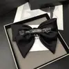 Grampo de Mola Preto Cetim Laço Estilo Coreano Alta Qualidade Elegante Cor Sólida Grampo para Cabelo Traseiro para Mulheres