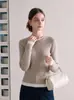 Suéter de punto simple, ajustado, cuello redondo, manga larga para mujer, nuevo estilo 2026