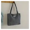 Nova Bolsa Tote de Veludo de Grande Capacidade para Primavera e Outono, Bolsa de Ombro Simples da Moda, Bolsa de Lona Versátil Simples para Comércio Eletrônico Transfronteiriço