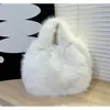Bolsas de Peluche Simples, Modernas y de Alta Calidad para Mujer, Estilo Nuevo de Otoño e Invierno, Bolsos de Mano de Color Sólido Populares de Este Año